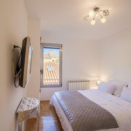 Apartment San Rocco Center Pula Luaran gambar