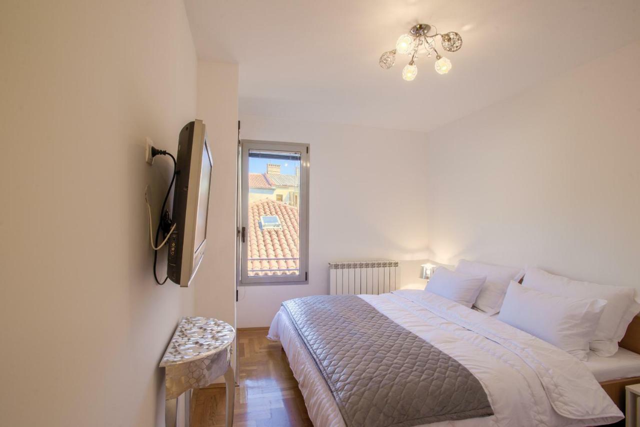 Apartment San Rocco Center Pula Luaran gambar